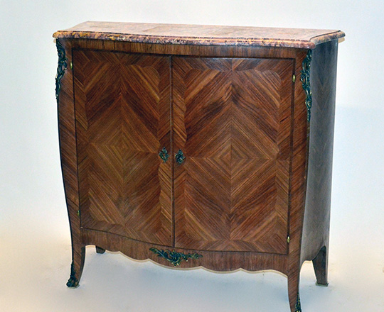 Lot 407: Turn cent . Louis XV two door, marble top marquetry buffet. H100xW104xD39cm.