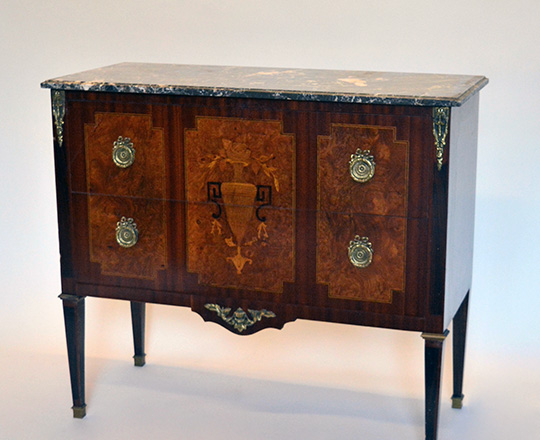Lot 408: Early cent Louis XVI two drawer, marble top fine marquetry commore.H85xW97xD42cm.