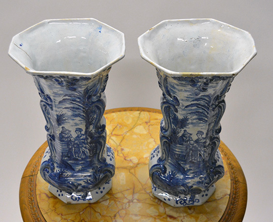 Lot 542_3: Chinese? Blue & white porcelaine vase / lamp, H32cm (with base) and a pair of signed Delft vases, H32cm.